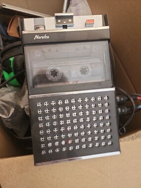 Vintage Norelco Cassette Recorder w/original microphone - complete